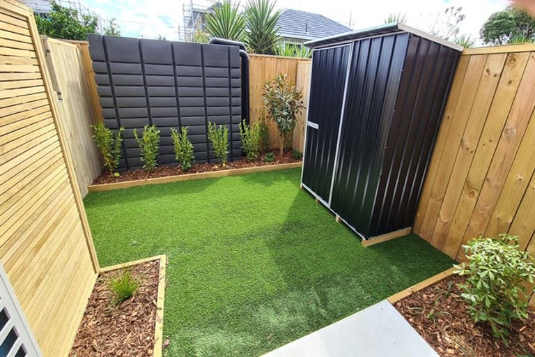 Photo of property in 5/57 Taikata Road, Te Atatu Peninsula, Auckland, 0610