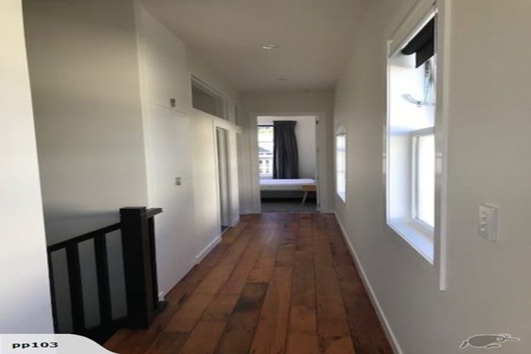 Photo of property in 116 Austin Street, Mount Victoria, Wellington, 6011