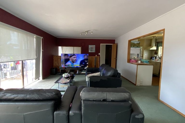 Photo of property in 52 Tamahere Drive, Glenfield, Auckland, 0629