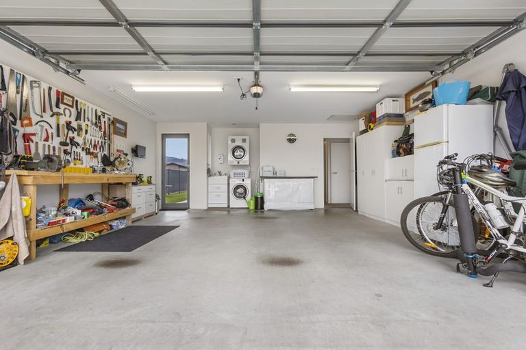 Photo of property in 4 Ethereal Crescent, Mount Pisa, Cromwell, 9383