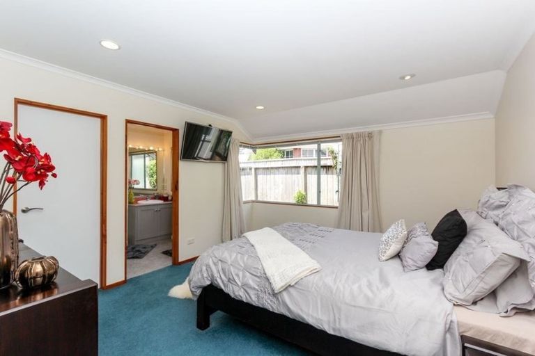Photo of property in 83 Branch Road, Highlands Park, New Plymouth, 4312