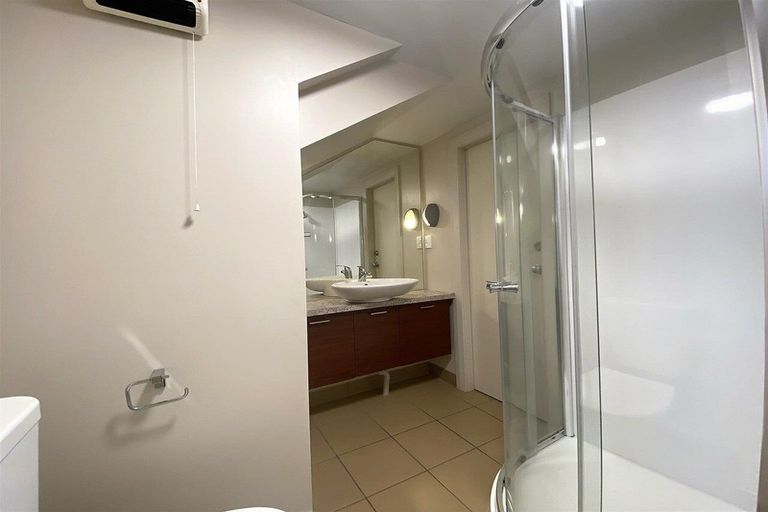 Photo of property in 49 Cambridge Terrace, Christchurch Central, Christchurch, 8013