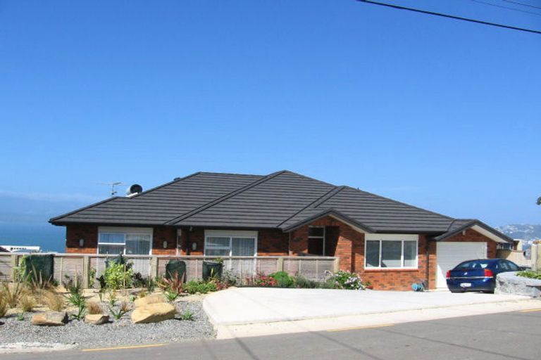 Photo of property in 18 Mandalay Terrace, Khandallah, Wellington, 6035