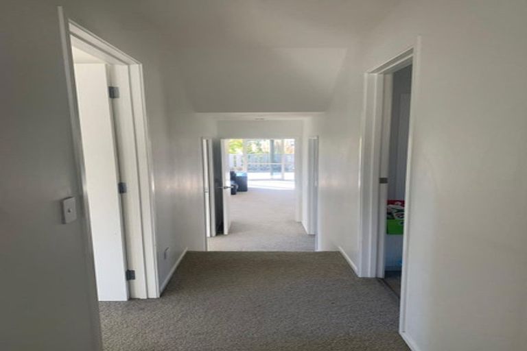 Photo of property in 8 Lavender Close, Spotswood, New Plymouth, 4310