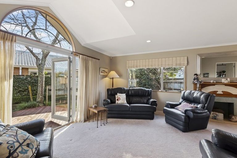 Photo of property in 8 Badminton Court, Huntington, Hamilton, 3210