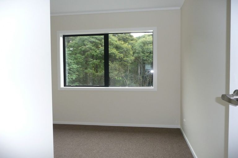 Photo of property in 44 Sherrybrooke Place, Sunnyvale, Auckland, 0612