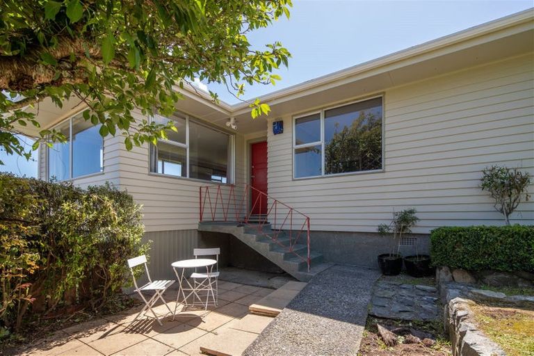 Photo of property in 27 Lomita Road, Johnsonville, Wellington, 6037