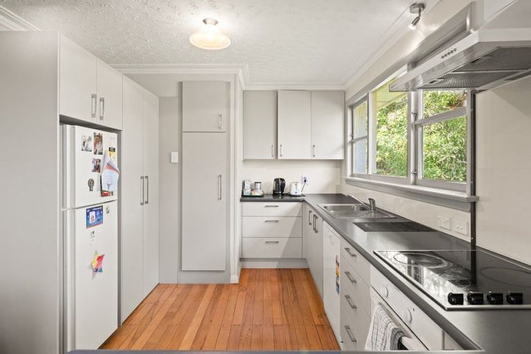 Photo of property in 10 Shand Street, Green Island, Dunedin, 9018