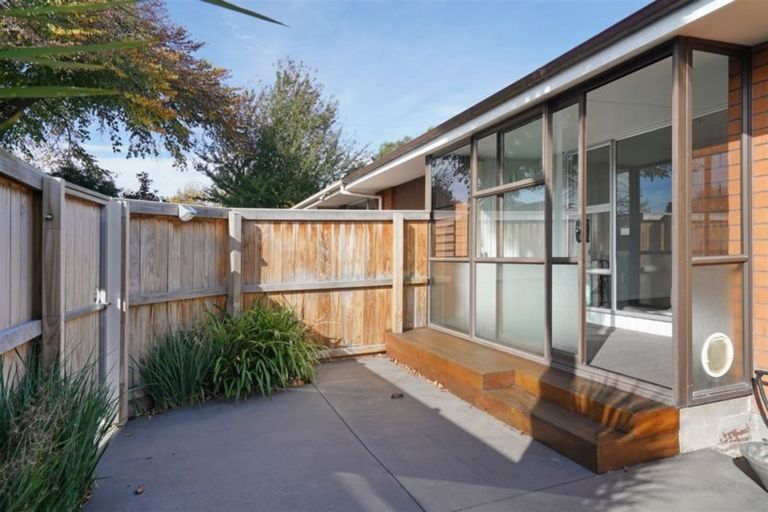 Photo of property in 1/52 Selwyn Street, Somerfield, Christchurch, 8024