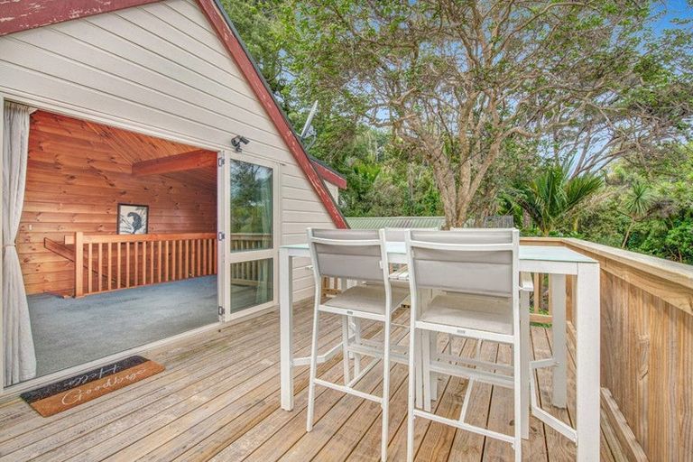 Photo of property in 100 Pemberton Avenue, Bayview, Auckland, 0629