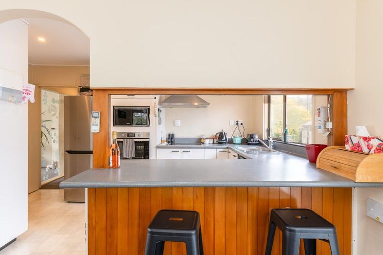 Photo of property in 110a Main Road, Tawa, Wellington, 5028