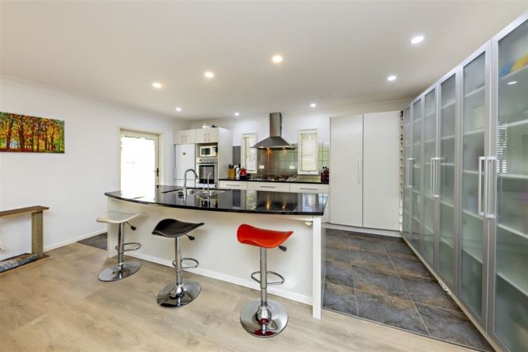 Photo of property in 23 Tuakura Way, The Gardens, Auckland, 2105