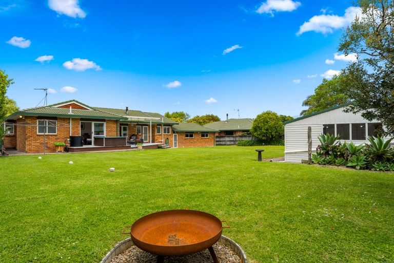 Photo of property in 19 Rosella Grove, Waimauku, 0812