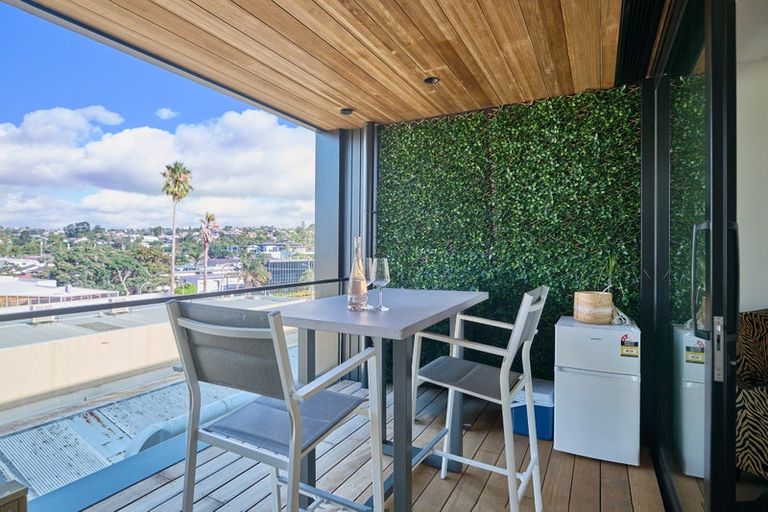 Photo of property in 309/32 Anzac Road, Browns Bay, Auckland, 0630