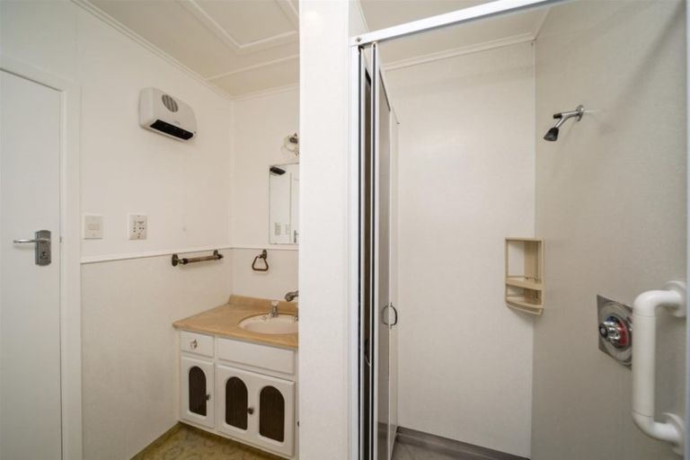 Photo of property in 156 Regan Street, Stratford, 4332