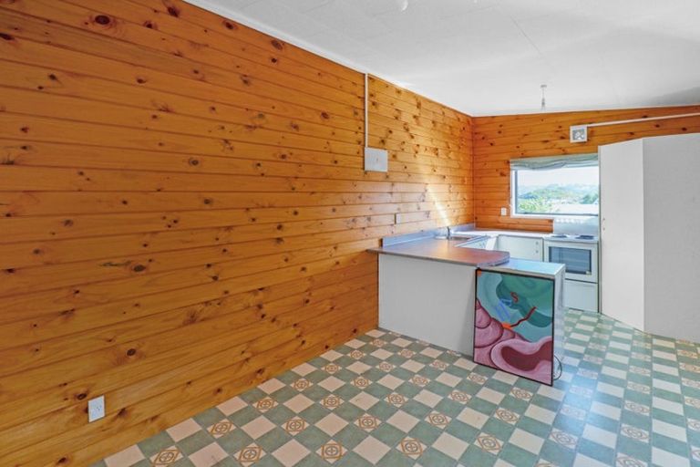 Photo of property in 281 Dowse Drive, Maungaraki, Lower Hutt, 5010