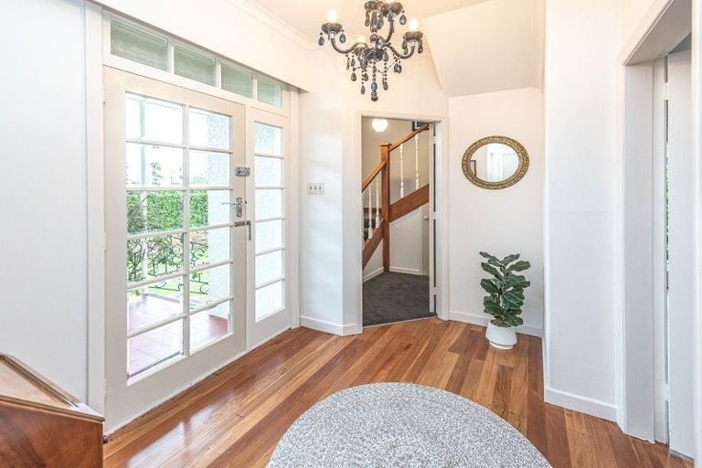 Photo of property in 3 Dickson Crescent, Saint Johns Hill, Whanganui, 4500