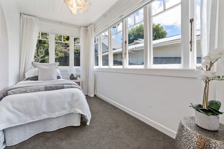 Photo of property in 41 Hillsborough Road, Hillsborough, Auckland, 1042