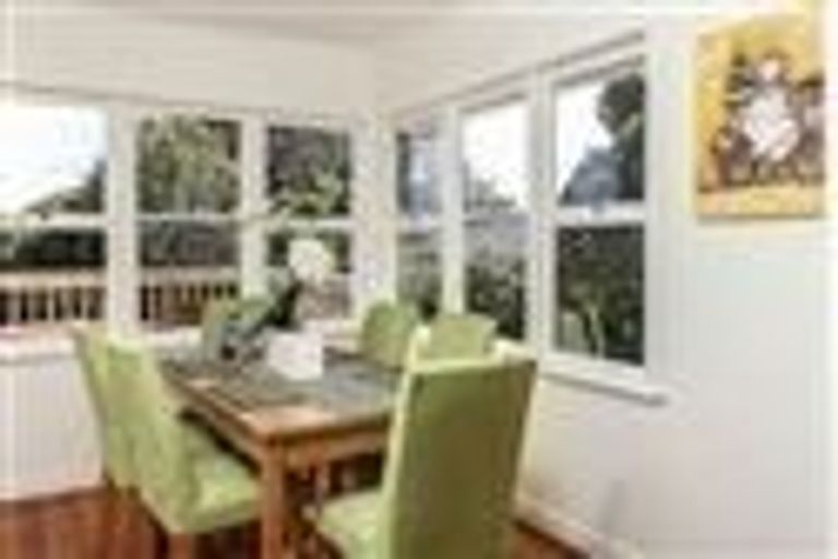 Photo of property in 4020 Great North Road, Glen Eden, Auckland, 0602