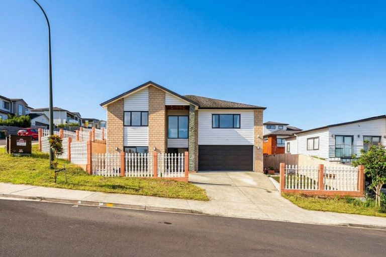 Photo of property in 31 Shibata Rise, Ranui, Auckland, 0612