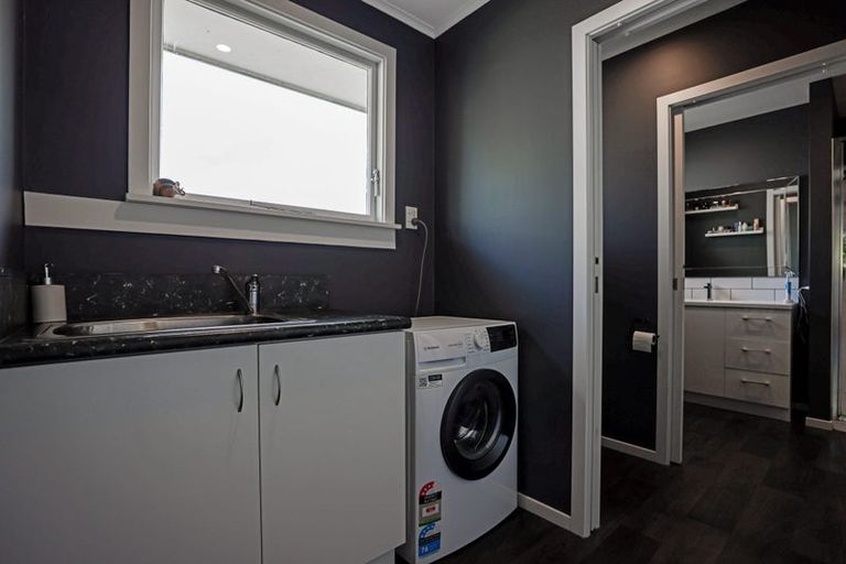 Photo of property in 99 Grove Street, Tinwald, Ashburton, 7700