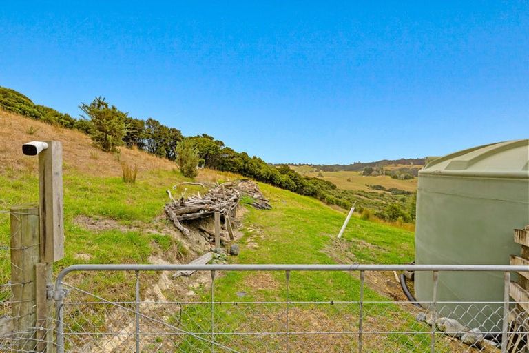 Photo of property in 592 Kanohi Road, Kaukapakapa, 0873