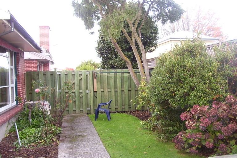 Photo of property in 2/34 Taylors Avenue, Bryndwr, Christchurch, 8052