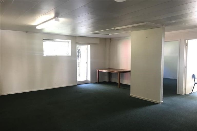 Photo of property in 63 Lawrence Crescent, Hillpark, Auckland, 2102