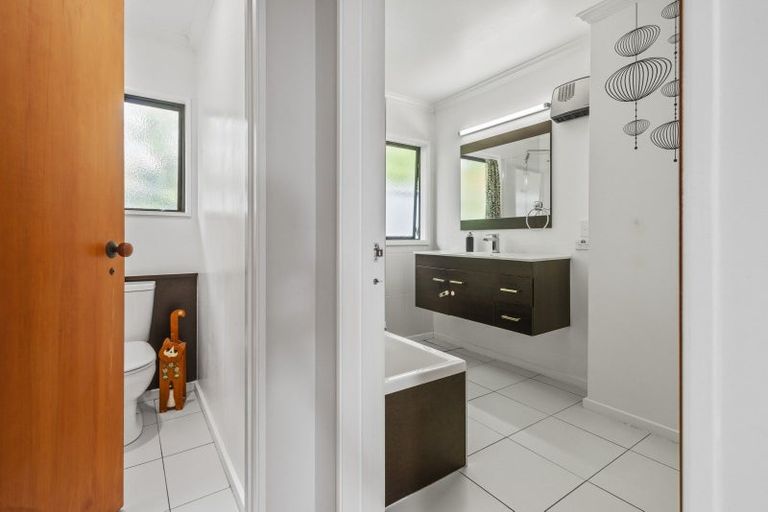 Photo of property in 14b Esmeralda Street, Welcome Bay, Tauranga, 3112