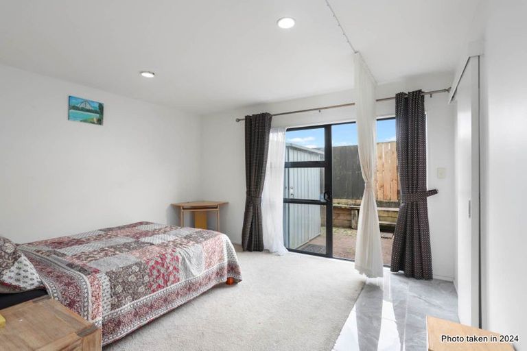 Photo of property in 9/17a Delta Avenue, New Lynn, Auckland, 0600