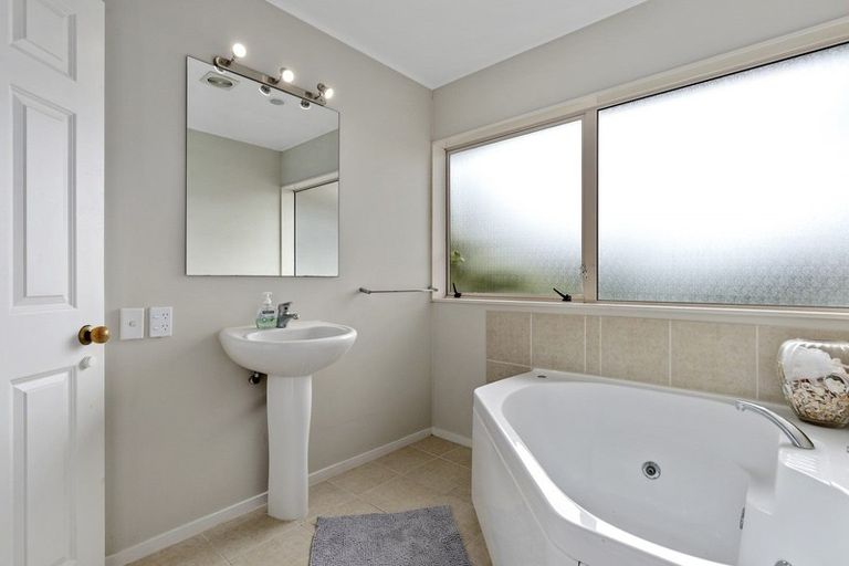 Photo of property in 31 Bramley Drive, Rototuna, Hamilton, 3210