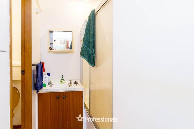 Photo of property in 1/102 Pasadena Crescent, Totara Park, Upper Hutt, 5018