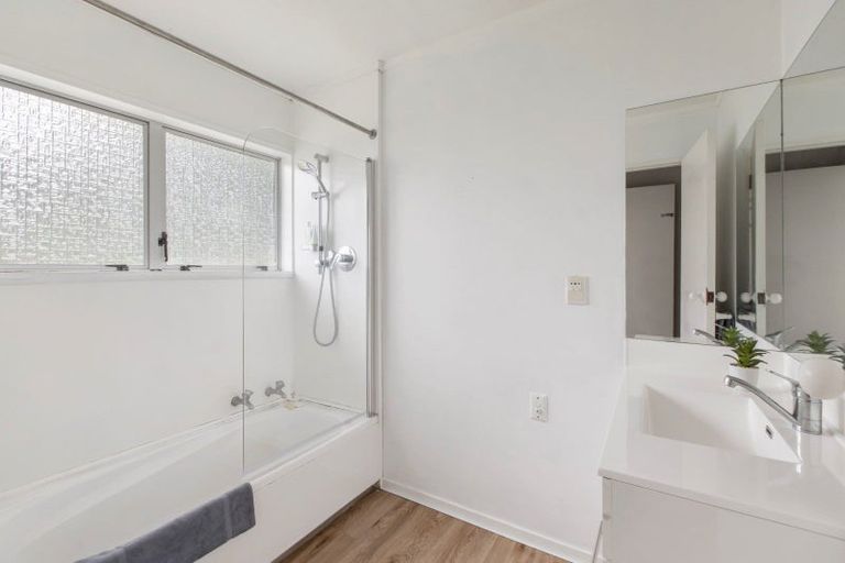 Photo of property in 84 Resolution Road, Welcome Bay, Tauranga, 3112