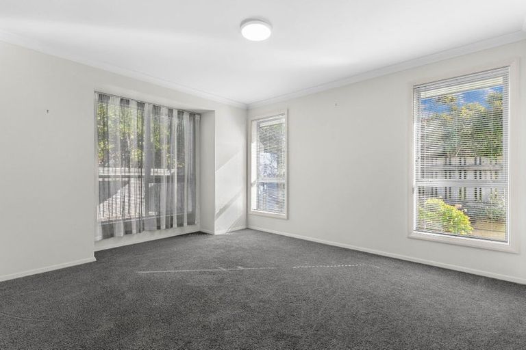 Photo of property in 82 Barbados Way, One Tree Point, 0118