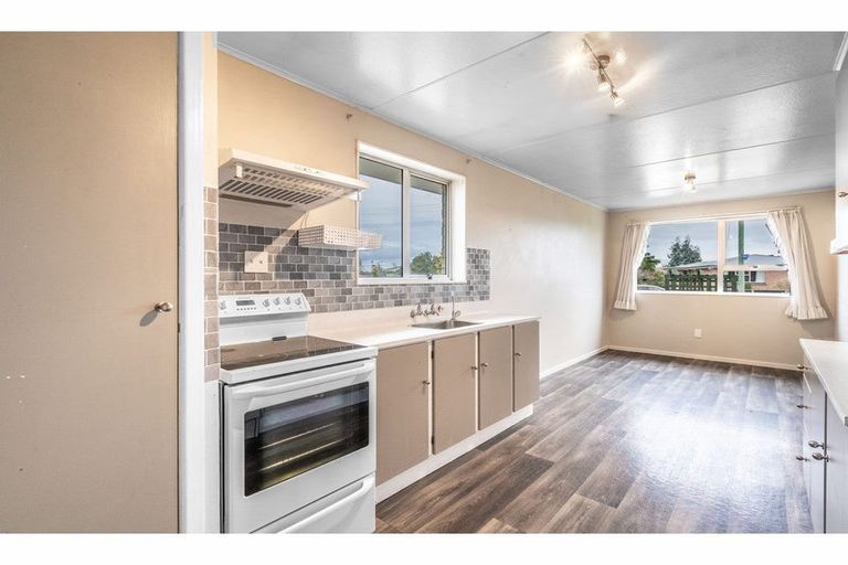 Photo of property in 66 Renfrew Street, Waikiwi, Invercargill, 9810