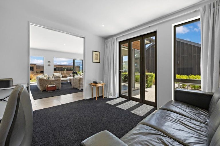 Photo of property in 17 Ellesmere Avenue, Jacks Point, Queenstown, 9371