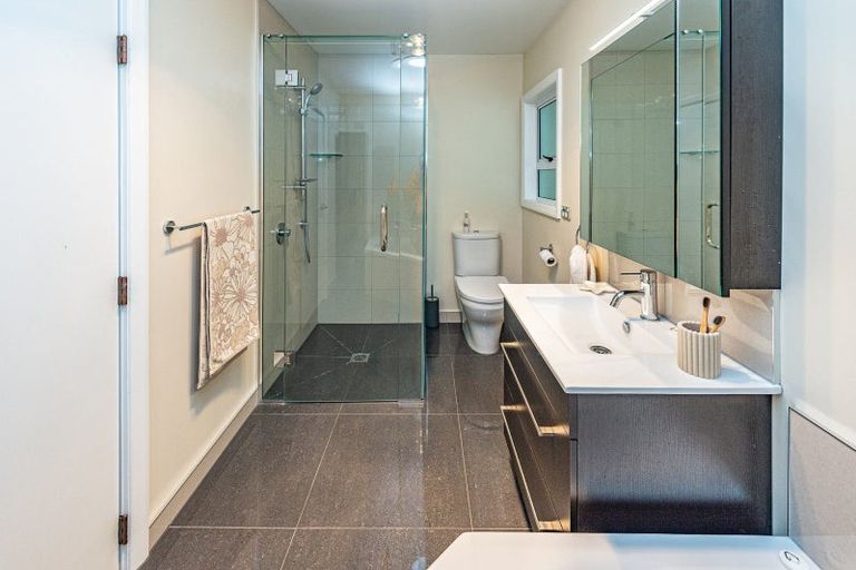 Photo of property in 11 Hillside Terrace, Saint Johns Hill, Whanganui, 4500