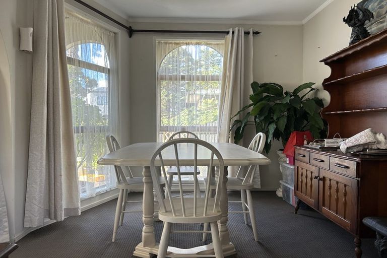 Photo of property in 1/39 Clevedon Road, Papakura, 2110