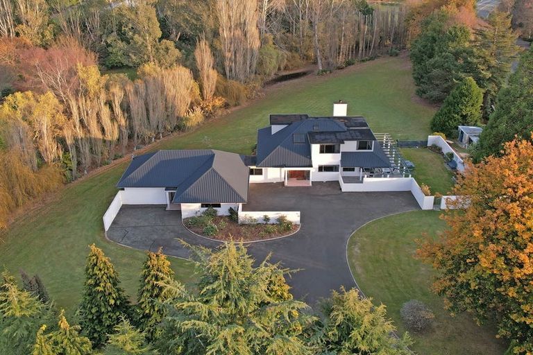 Photo of property in 56 Weston Road, Waiareka Junction, Oamaru, 9401