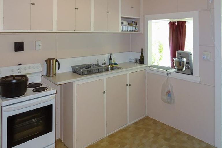 Photo of property in 7 Russell Street, Picton, 7220