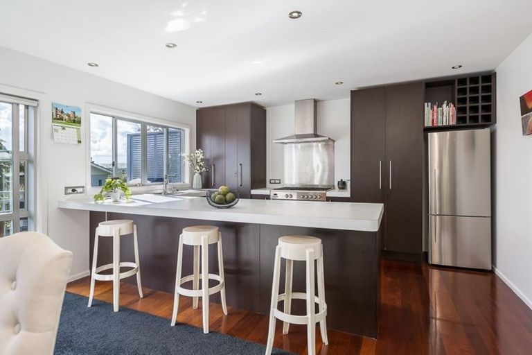 Photo of property in 117a Mokoia Road, Birkenhead, Auckland, 0626