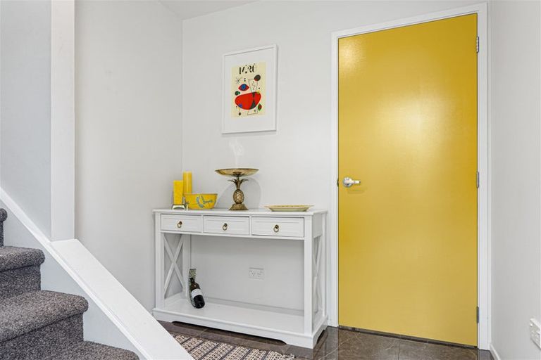 Photo of property in 33 Hihitahi Rise, Paihia, 0200