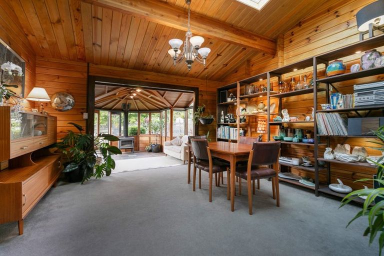 Photo of property in 19-21 Mountain Road, Henderson Valley, Auckland, 0612