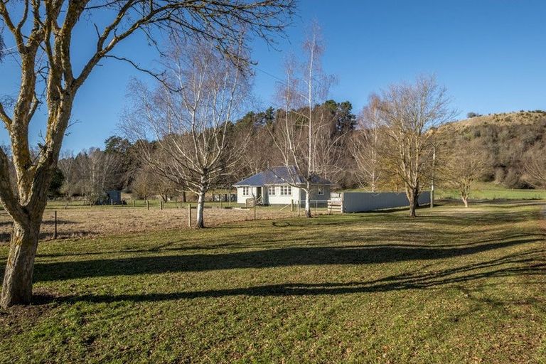 Photo of property in 15 Tekoa Street, Waiau, 7332