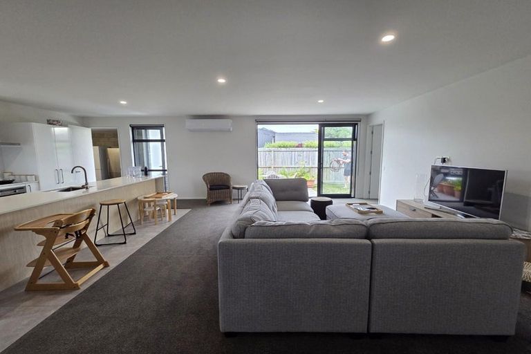 Photo of property in 167 Marine Parade, New Brighton, Christchurch, 8083