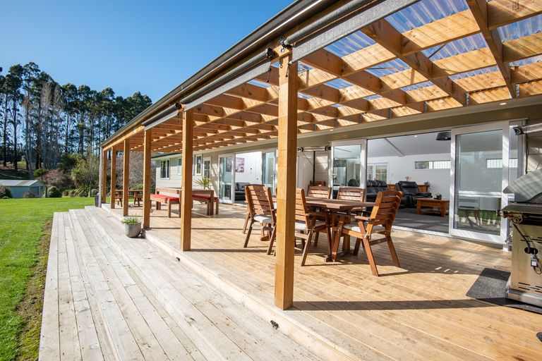 Photo of property in 5 Snowdon Street, Allanton, Mosgiel, 9092