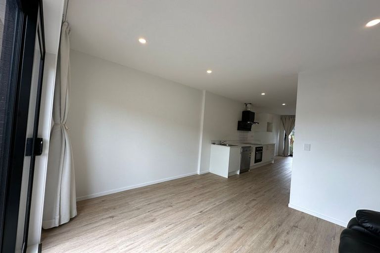 Photo of property in 54 Rauemi Way, Te Atatu South, Auckland, 0610