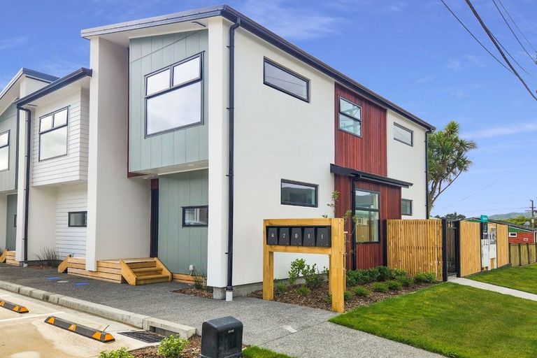 Photo of property in 6 Reading Street, Wainuiomata, Lower Hutt, 5014