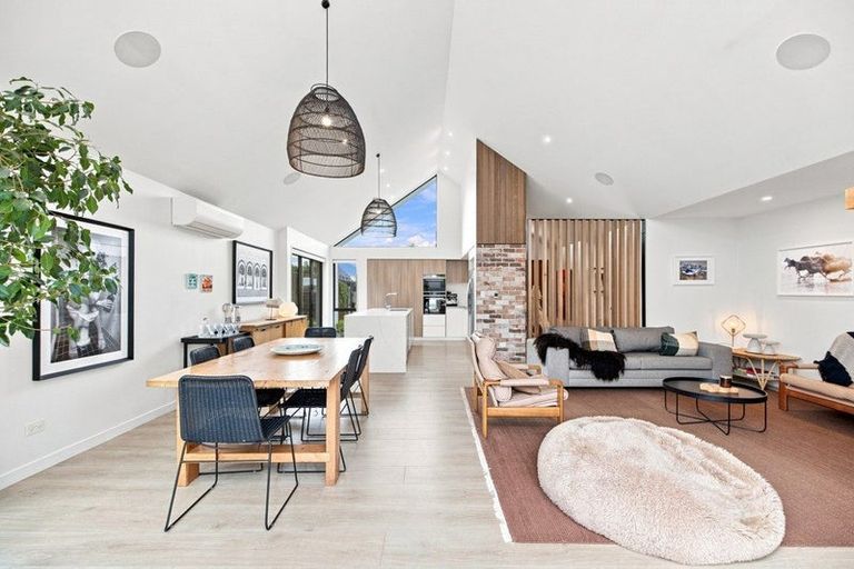 Photo of property in 225 Springfield Road, St Albans, Christchurch, 8014