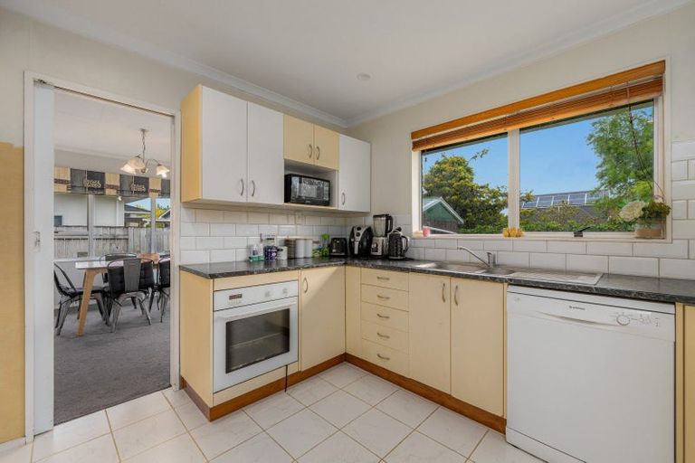 Photo of property in 7 Denver Place, Milson, Palmerston North, 4414